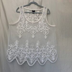 Torrid Sheer Cream Tank - Sleeveless Top - Scalloped Bottom Edge - Sz 2